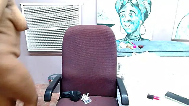 TyraHotxxx online show from April 9, 5:43 am