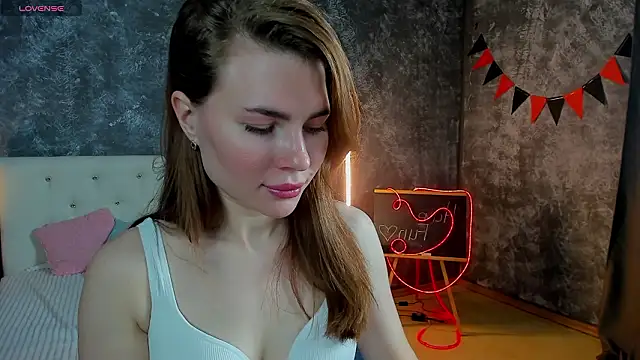 little  isabel online show from February 17, 1:38 am