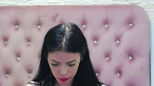 PeachyElla26 online show from February 14, 11:12 am