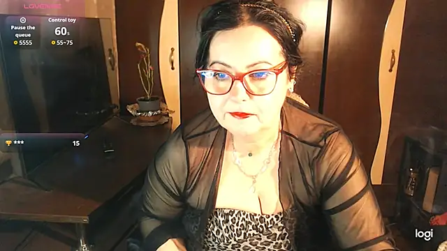 exiMIlf online show from February 18, 5:01 pm