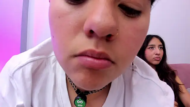 Gaia n Nix online show from April 2, 4:32 am