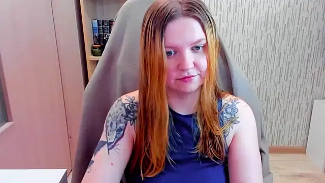 AnitaXVine online show from April 5, 5:23 pm