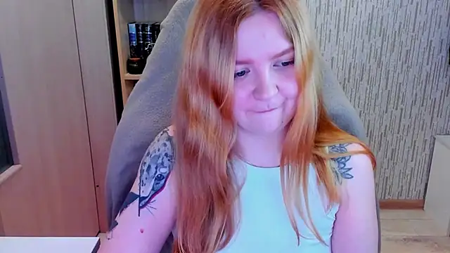 AnitaXVine online show from April 26, 6:38 pm