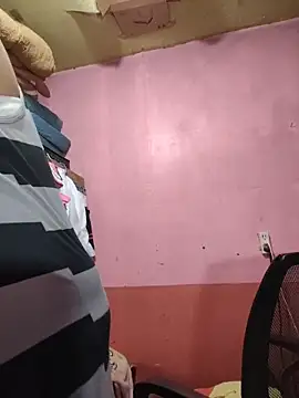 sweety pie18 online show from April 14, 2:06 pm