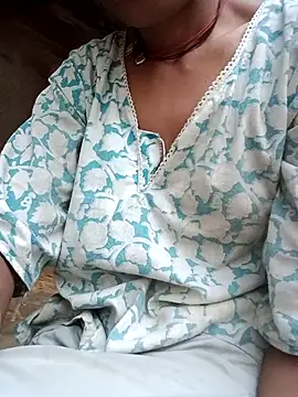 Desi Couple P online show from May 16, 12:02 am
