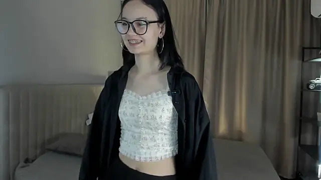 BeatrisRosel online show from March 7, 6:04 pm