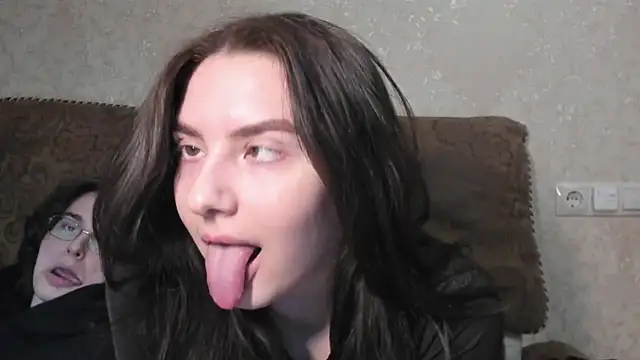 love lina muuur online show from March 20, 4:39 am