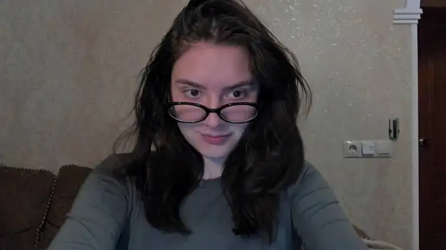 love lina muuur online show from February 28, 11:15 pm