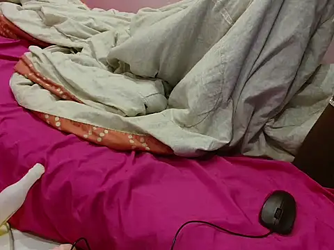 samkelo2013 online show from March 1, 5:23 pm