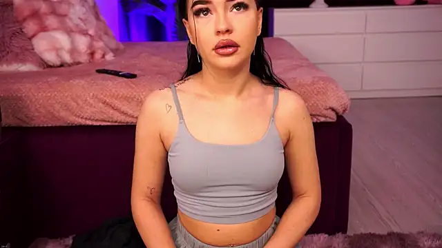 SashaLorrenz online show from April 9, 4:37 am