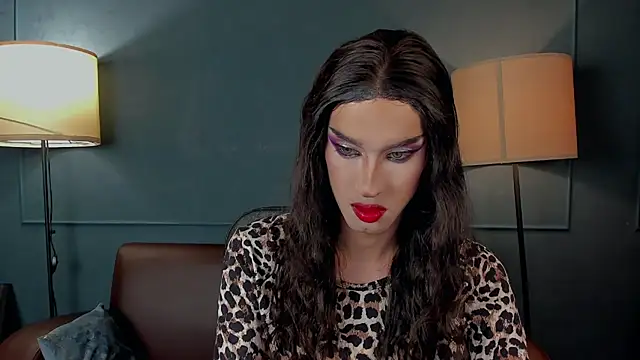 MadisonEsprit online show from February 21, 10:27 am