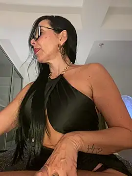 caritoo21 online show from June 11, 3:25 am