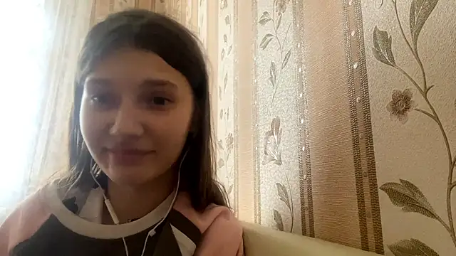 Stella Linkolni online show from February 15, 8:24 am