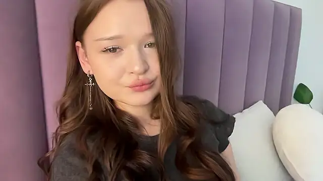 emmyrain online show from February 19, 9:20 am