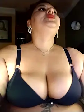 chanelxoxo18 online show from April 10, 9:48 am