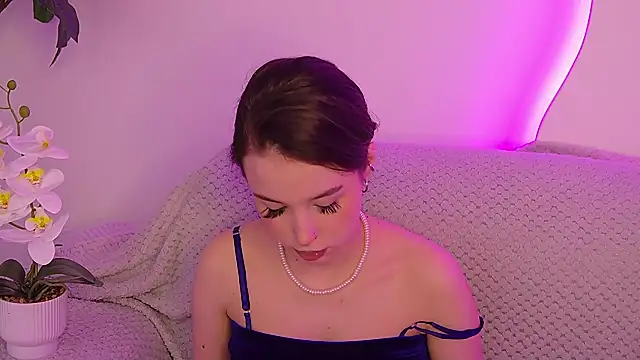 LanaLedger online show from May 13, 10:54 am