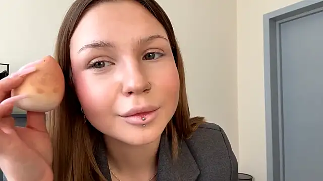 PledHoly online show from February 20, 9:00 am