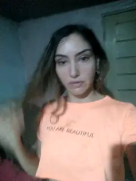 Snapshot of Larinhacat chatting on February 22, 10:32 pm Larinhacat online show from February 22, 10:32 pm