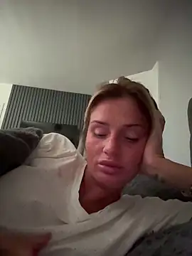 jadey19x online show from April 30, 5:56 am