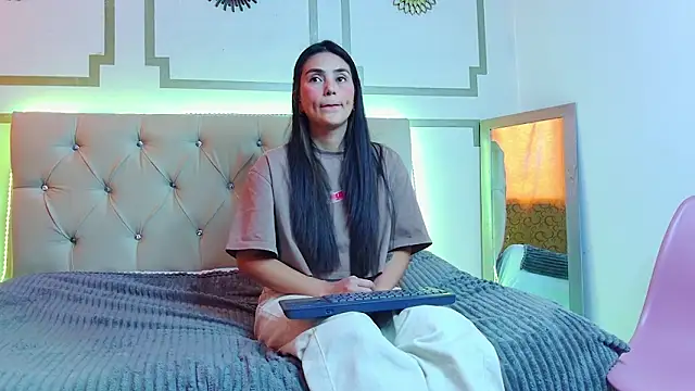 gemma x online show from February 18, 6:07 pm