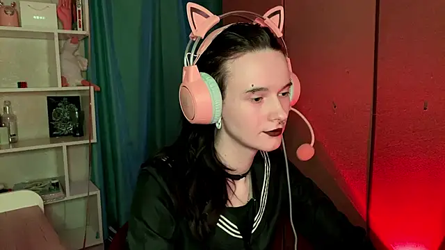 MabelDefina online show from March 9, 11:02 am