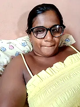 indianstrawberrylips4u online show from February 21, 11:55 am