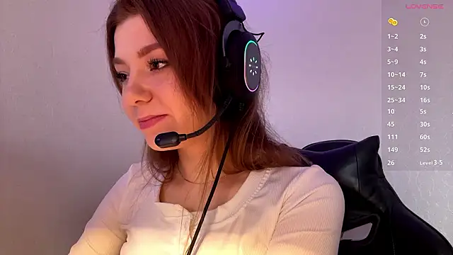 aera elese online show from February 19, 9:53 am