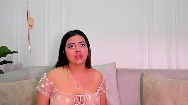 DulceQueen1 online show from April 13, 12:39 pm