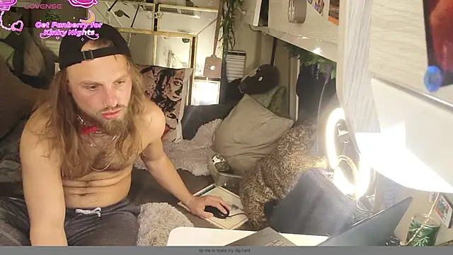 Juli Corn online show from April 16, 12:55 am