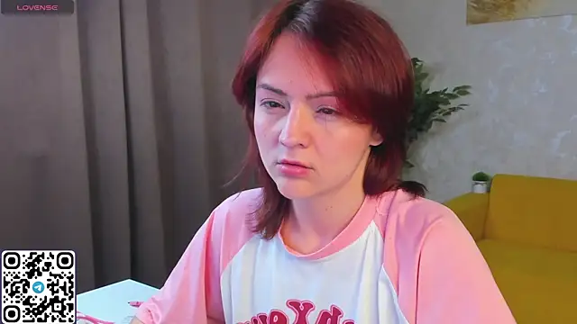 taticamomile online show from March 20, 5:01 am