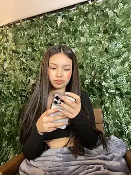 Mady Pink online show from March 13, 7:09 am