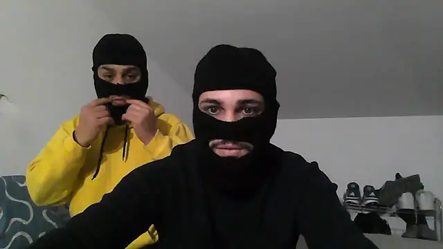 ptcasalprive online show from February 21, 11:49 pm