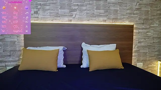 zenda Biancha online show from April 11, 10:52 am