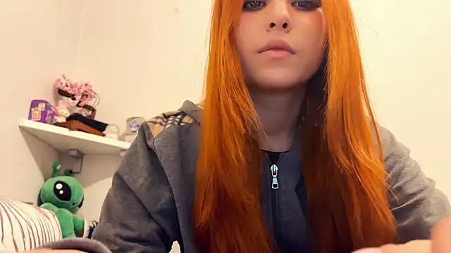 LolaBun online show from March 2, 7:09 pm