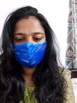Shaliniqueen online show from June 3, 2:56 am