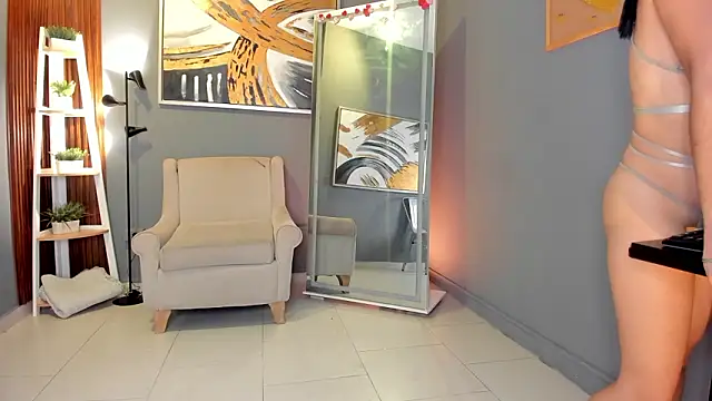 cailing  online show from March 7, 12:01 pm