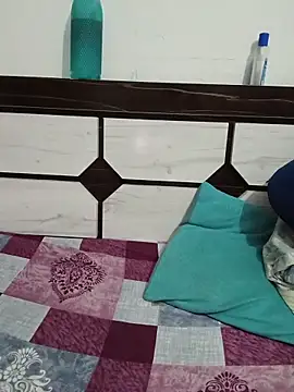 Queenlipx online show from March 5, 3:52 pm