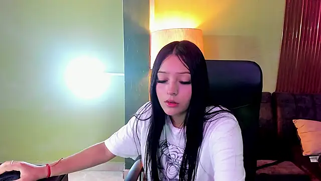 tifanny rs online show from February 28, 12:37 pm