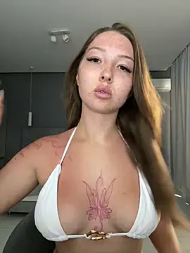 Bellesweett online show from June 18, 1:38 pm