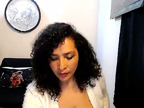 Nerea Boolsara8 online show from April 28, 4:38 am
