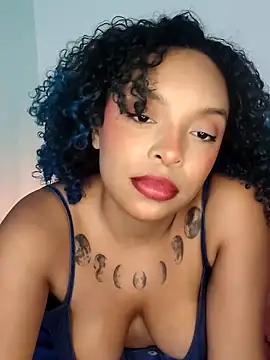 nessa wine online show from February 26, 7:35 pm