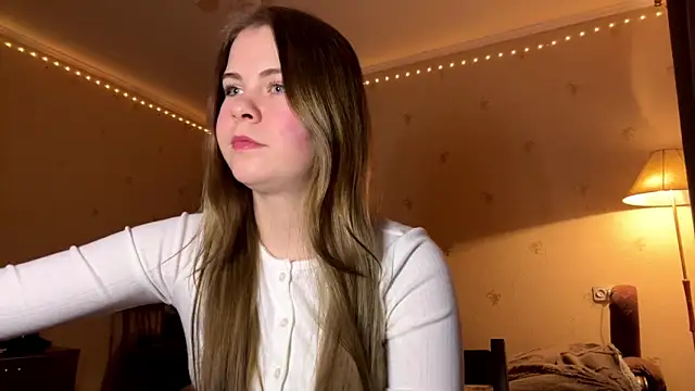 Amy Maev online show from March 4, 5:30 pm