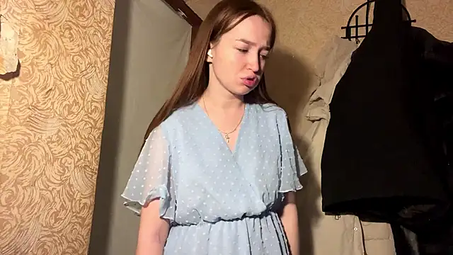 Hanna  Montanna online show from March 14, 5:03 pm