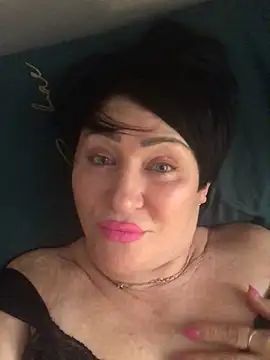 Kleotempt online show from February 24, 12:10 am