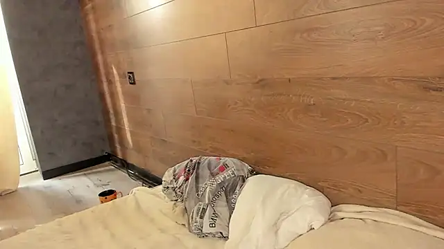 AmmyLuu online show from April 20, 12:41 pm