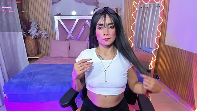 LINDSAY TAY online show from May 28, 3:37 am