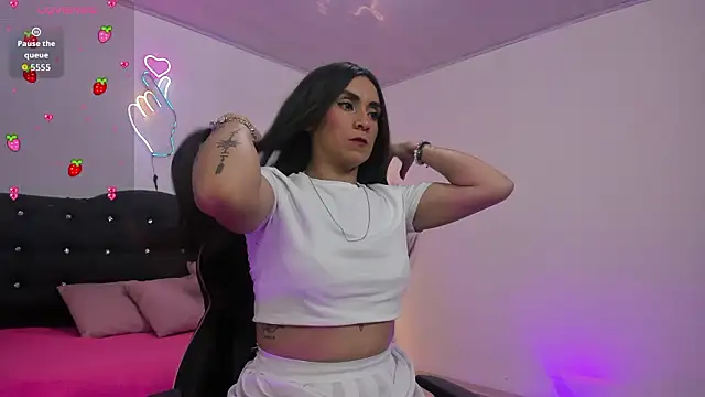 LINDSAY TAY online show from March 8, 3:54 am