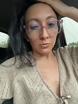 paula p07 online show from July 4, 12:01 pm