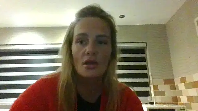 Lisanne30 online show from February 28, 11:04 pm