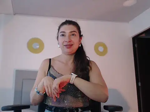 Julietaamado online show from April 9, 3:50 pm